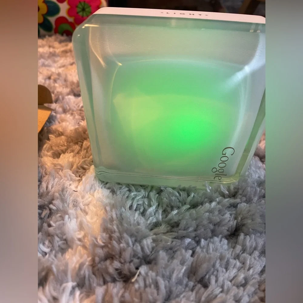 RARE 2004 GOOGLE MOOD LIGHT RADIO PROMOTIONAL ITEM -RARE Memorabilia Collectors